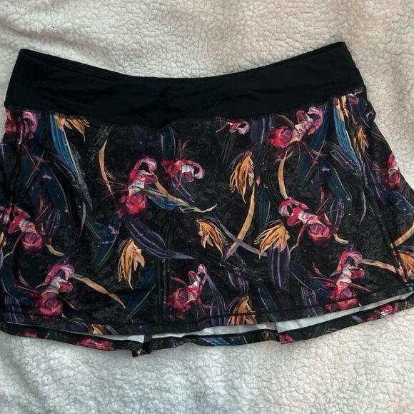 Lululemon Pace Rival skirt in size 14 - Picture 5 of 7